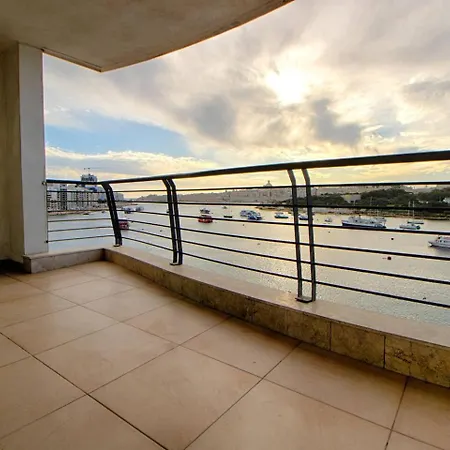The Strand Apartments By Homely Sliema Exterior foto